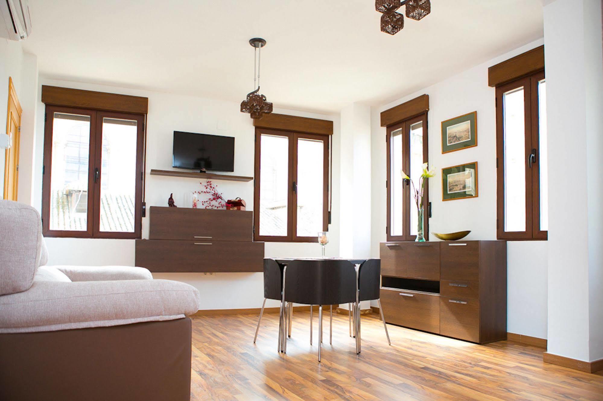 Apartamentos Casa De La Lonja غرناطة المظهر الخارجي الصورة