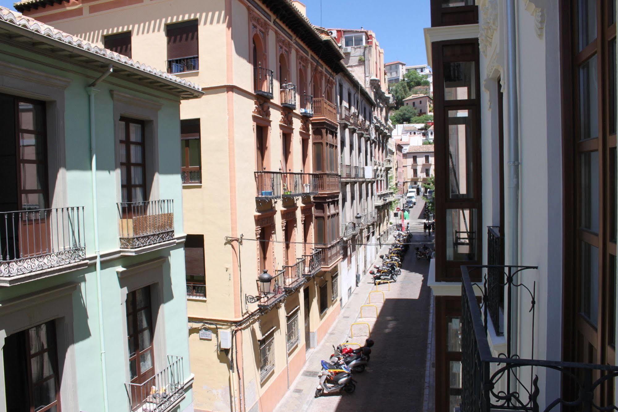 Apartamentos Casa De La Lonja غرناطة المظهر الخارجي الصورة